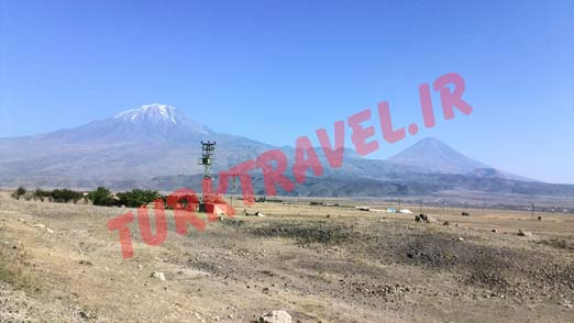 نمای کوه آرارات از جاده‌های شرق ترکیه