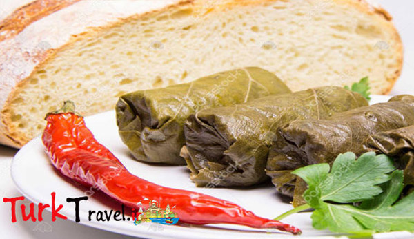 یاپراک سارماسی (دلمه برگ مو) Yaprak Sarması