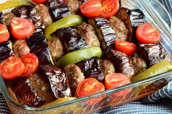 کباب بادمجان (Patlıcanlı Kebab): طعم اصیل ترکیه در خانه شما