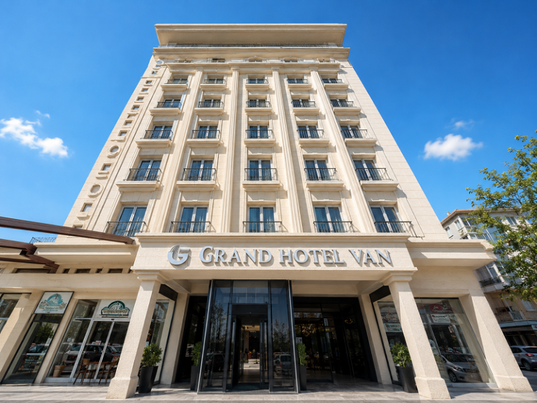هتل گرند وان VAN GRAND HOTEL